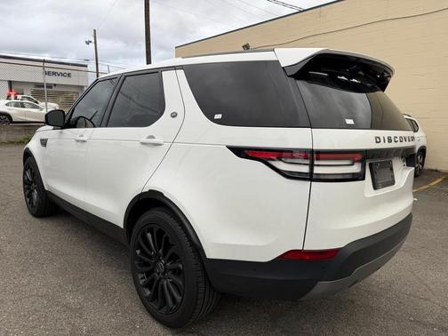 2020 Land Rover Discovery SE