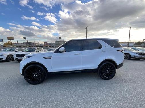 2020 Land Rover Discovery SE