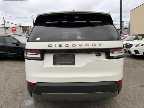 2020 Land Rover Discovery SE