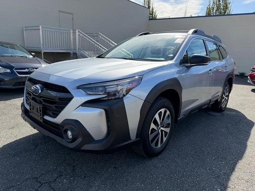 2025 Subaru Outback Base