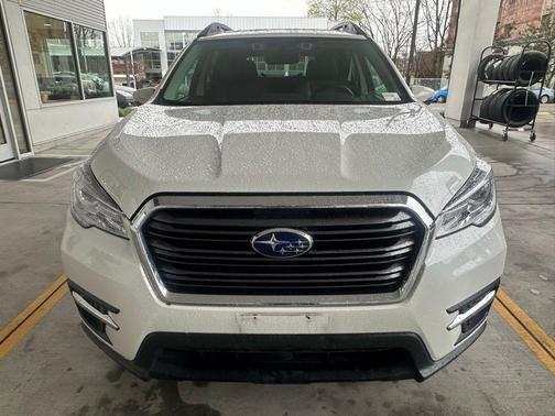 Crystal White Pearl 2020 Subaru Ascent Limited 7-Passenger