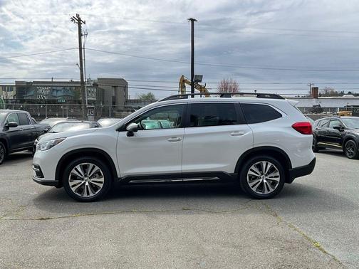 Crystal White Pearl 2020 Subaru Ascent Limited 7-Passenger