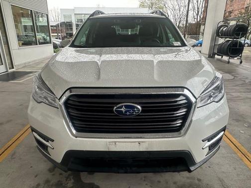 Crystal White Pearl 2020 Subaru Ascent Limited 7-Passenger