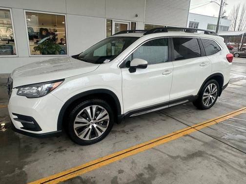Crystal White Pearl 2020 Subaru Ascent Limited 7-Passenger