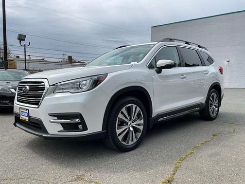 Crystal White Pearl 2020 Subaru Ascent Limited 7-Passenger
