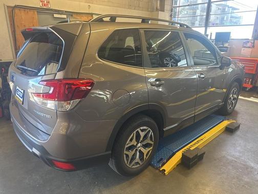 2023 Subaru Forester 2.5i Premium