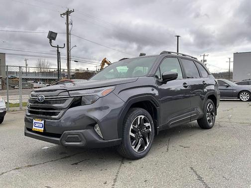 Magnetite Gray Metallic 2026 Subaru Forester Limited