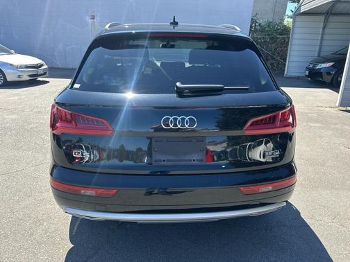 2018 Audi Q5 2.0T Premium Plus