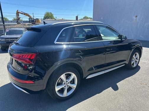 2018 Audi Q5 2.0T Premium Plus