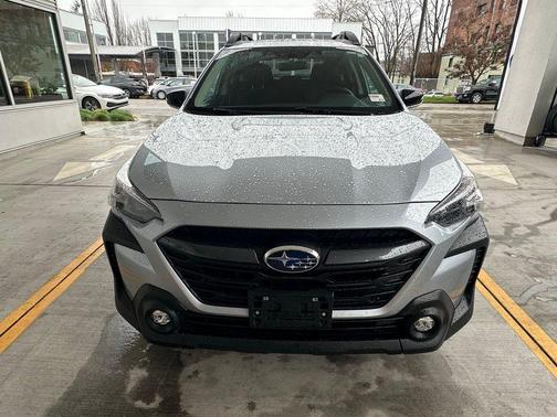 Ice Silver Metallic 2023 Subaru Outback Premium