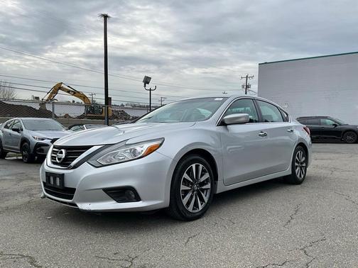 2017 Nissan Altima 2.5 SV
