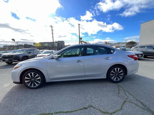 2017 Nissan Altima 2.5 SV