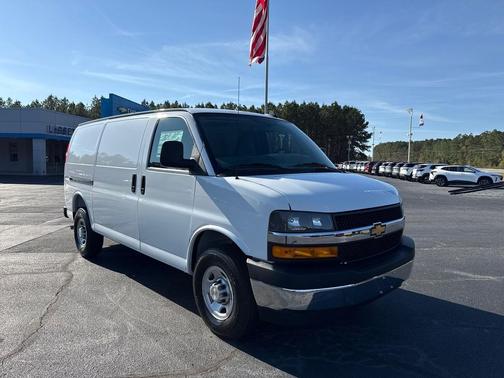 2025 Chevrolet Express 2500 RWD 2500 Regular Wheelbase WT