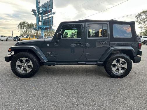 2018 Jeep Wrangler JK Unlimited Sahara