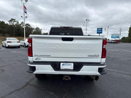 2022 Chevrolet Silverado 2500 High Country