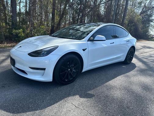 2022 Tesla Model 3 Standard Range
