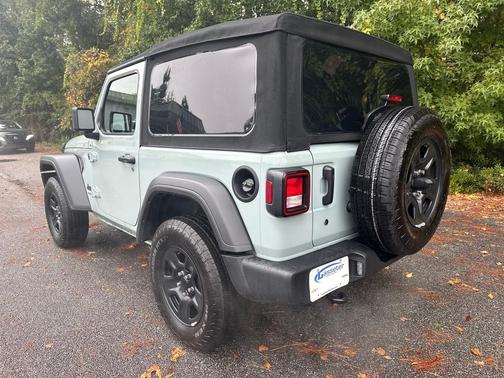 2024 Jeep Wrangler Sport