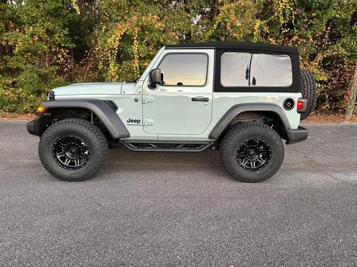 2024 Jeep Wrangler Sport
