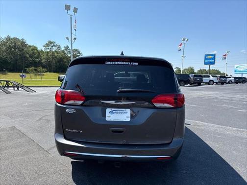2020 Chrysler Pacifica Touring