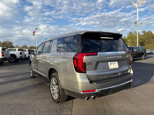 2025 GMC Yukon XL Denali