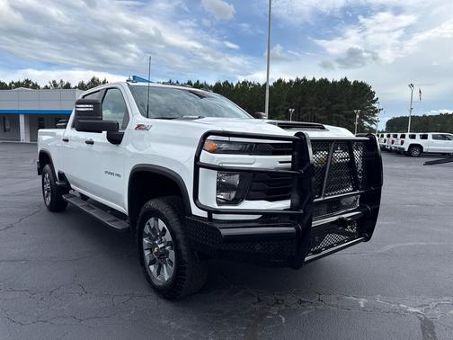 WHITE 2025 Chevrolet Silverado 2500 Custom