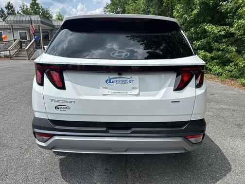 Serenity White Pearl 2026 Hyundai TUCSON SEL