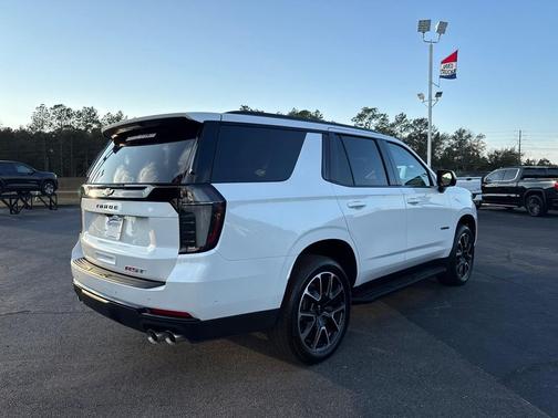 2025 Chevrolet Tahoe RST