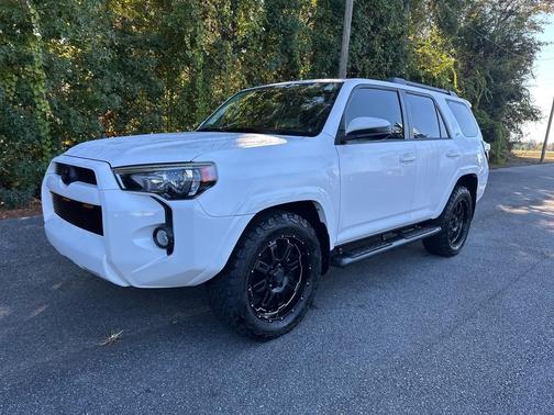 2018 Toyota 4Runner SR5