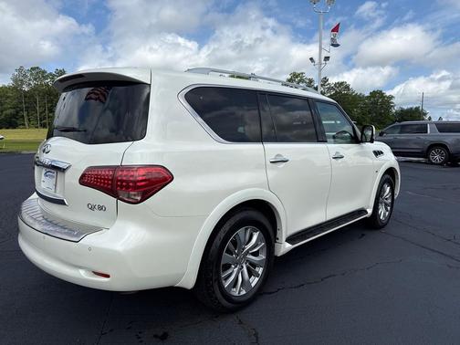 WHITE 2017 INFINITI QX80 Base
