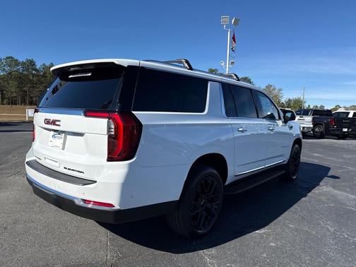 2026 GMC Yukon XL 2WD Elevation