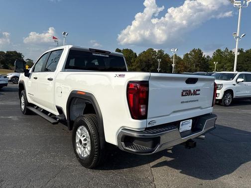 2026 GMC Sierra 2500 Base