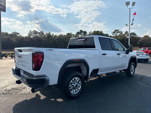 2026 GMC Sierra 2500 Base