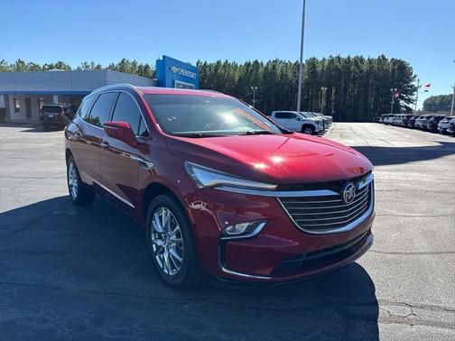 2023 Buick Enclave Essence