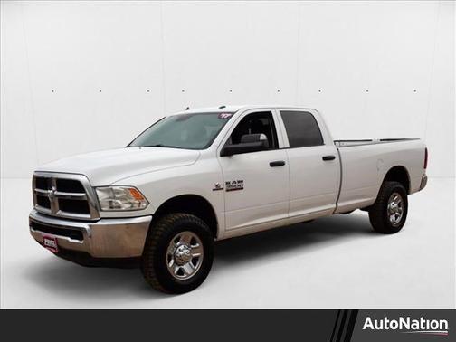 2017 RAM 3500 Tradesman Crew Cab 4x4 8' Box