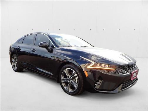 2022 Kia K5 LXS