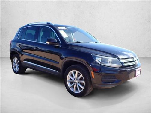 2017 Volkswagen Tiguan 2.0T Wolfsburg Edition