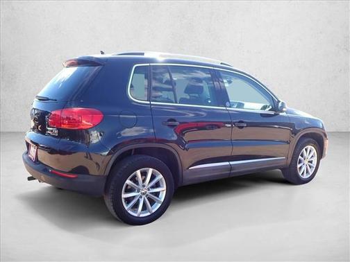 2017 Volkswagen Tiguan 2.0T Wolfsburg Edition