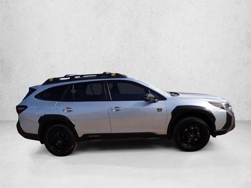 Ice Silver Metallic 2022 Subaru Outback Wilderness