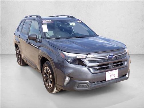 Magnetite Gray Metallic 2025 Subaru Forester Premium