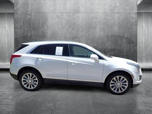 2017 Cadillac XT5 Platinum