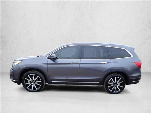 2022 Honda Pilot Touring 8-Passenger