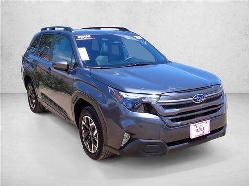 Magnetite Gray Metallic 2025 Subaru Forester Premium