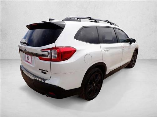 Crystal White Pearl 2023 Subaru Ascent Onyx Edition Limited 7-Passenger
