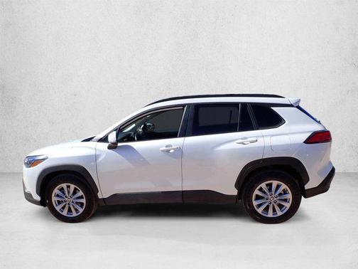Wind Chill Pearl 2024 Toyota Corolla Cross LE