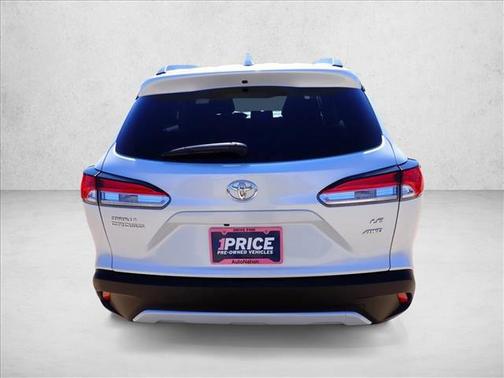 Wind Chill Pearl 2024 Toyota Corolla Cross LE