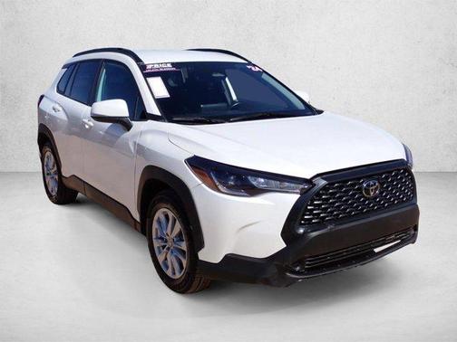 Wind Chill Pearl 2024 Toyota Corolla Cross LE