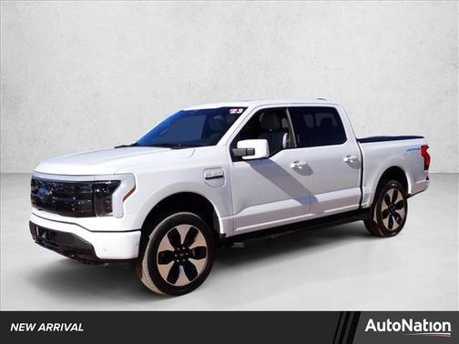 Oxford White 2023 Ford F-150 Lightning Platinum