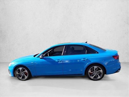 2022 Audi A4 45 S line Premium Plus