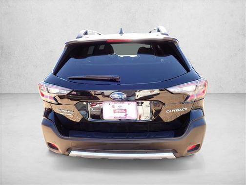 Crystal Black Silica 2025 Subaru Outback Limited