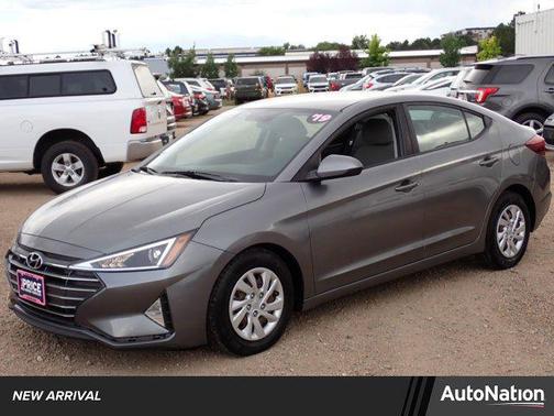 2019 Hyundai ELANTRA SE